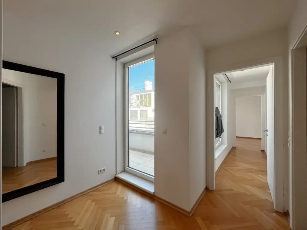 DACHTERRASSENMIETE, Nähe Börse / Rudolfsplatz - teilmöbliert