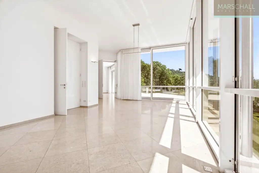 Elegantes Anwesen mit großzügigem Grundbesitz (11.045 m²) zur Vermietung