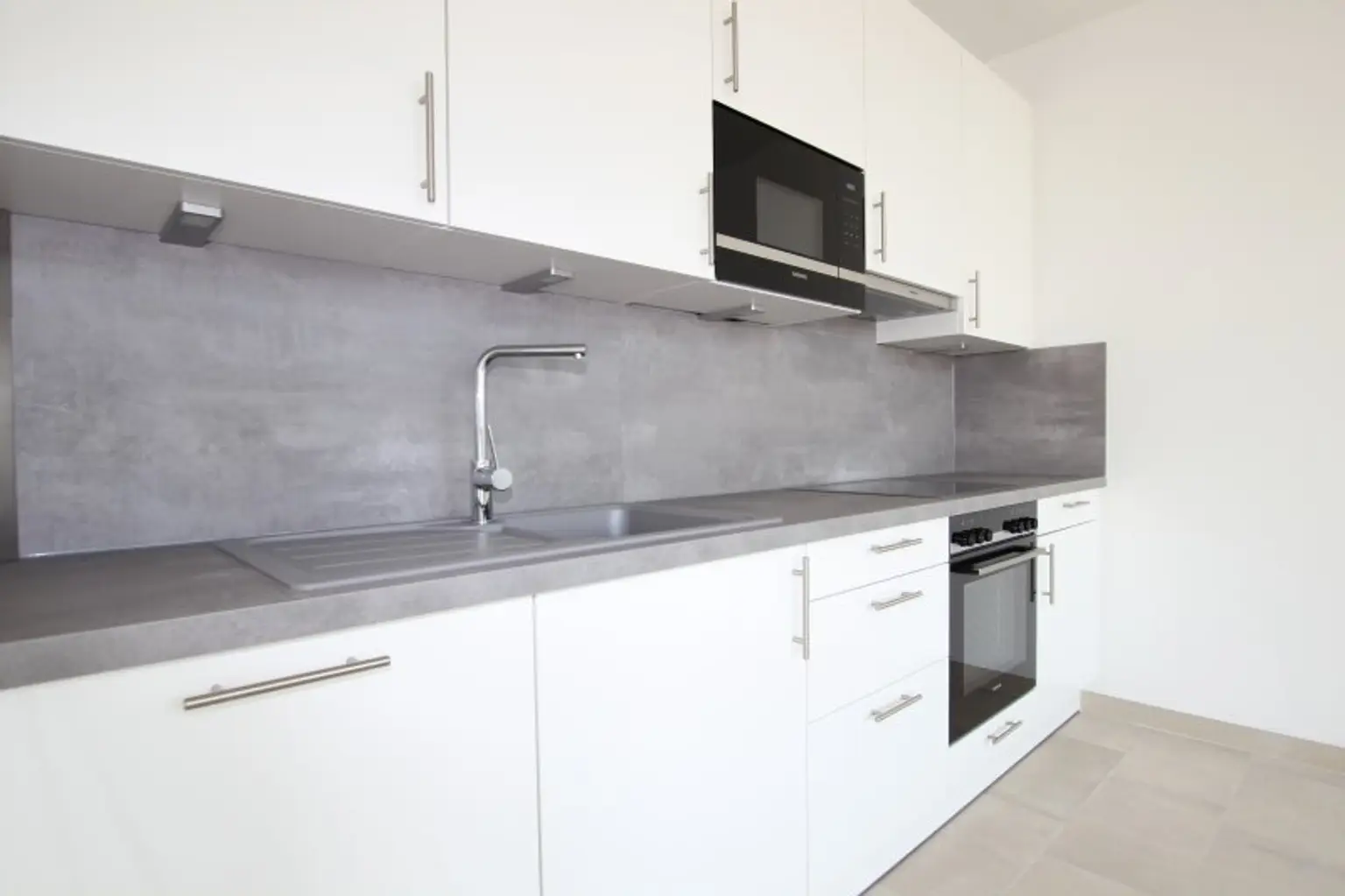 KÜHLUNG, EWE-KÜCHE, WALK-IN-DUSCHE, SCHÖNE TERRASSE, BAUJAHR 2021, GRÜNRUHELAGE KORNEUBURG ZENTRUM!!
