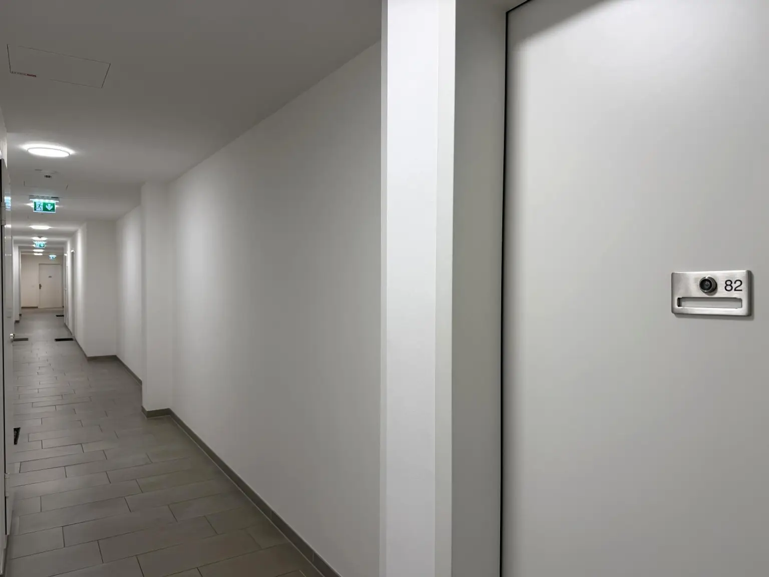 Wohnungseingang ( 1 von 2 )