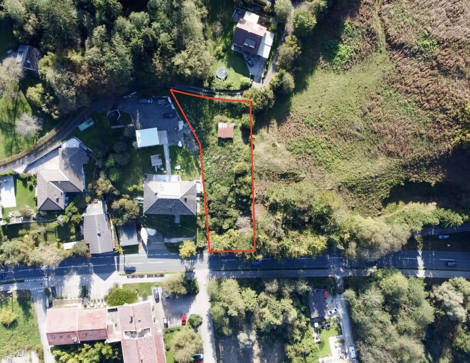 Tolle Gelegenheit: Sonniges Baugrundstück in Hanglage am Südufer vom Wörthersee