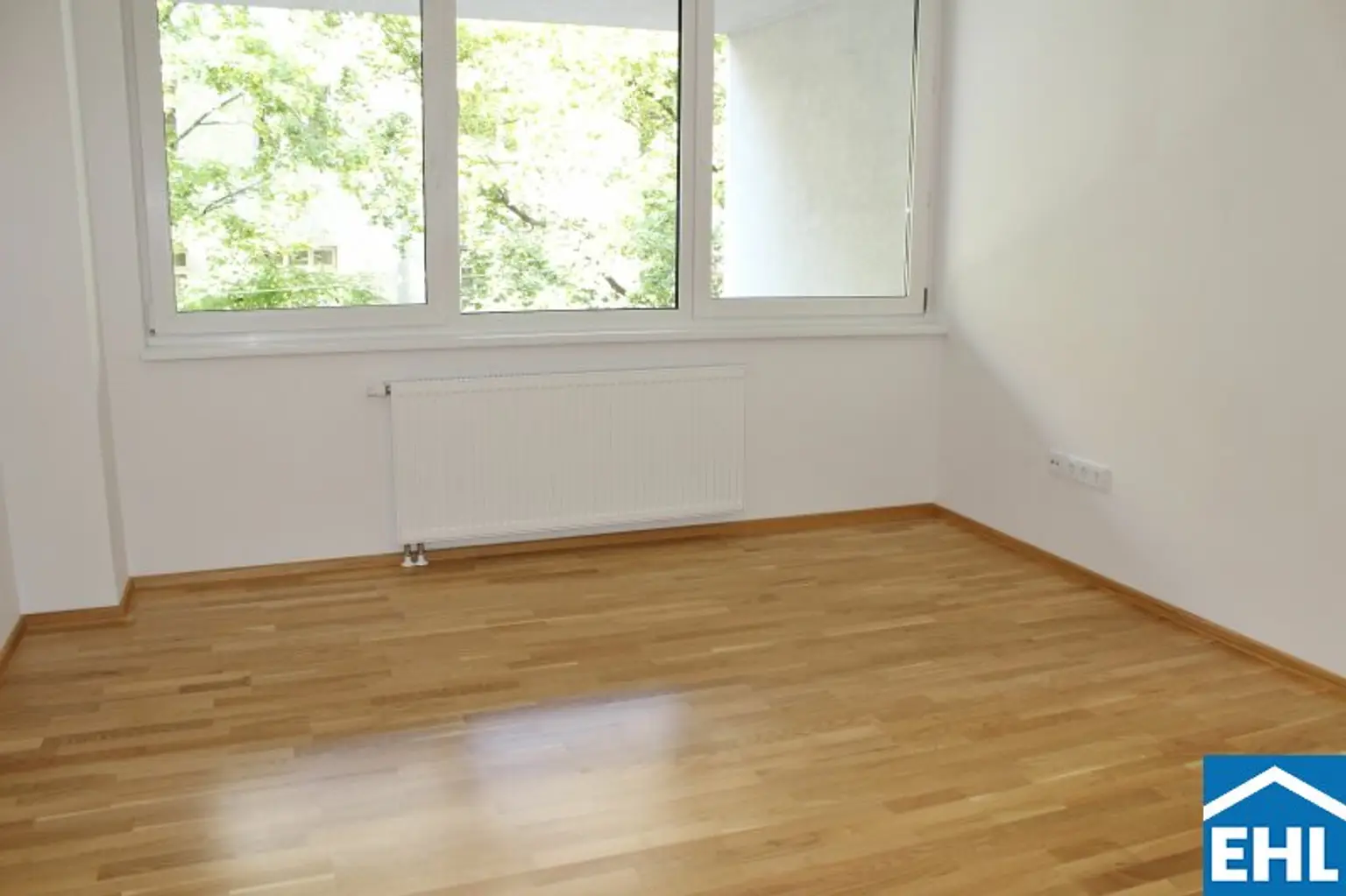 Top 4 Zimmerwohnung mit Loggia und Terrasse nahe dem Millennium Tower