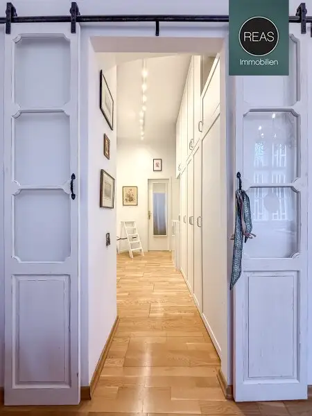 Provisionsfrei: Traumhaftes Stadthaus mit Garten in Gersthofer Bestlage!
