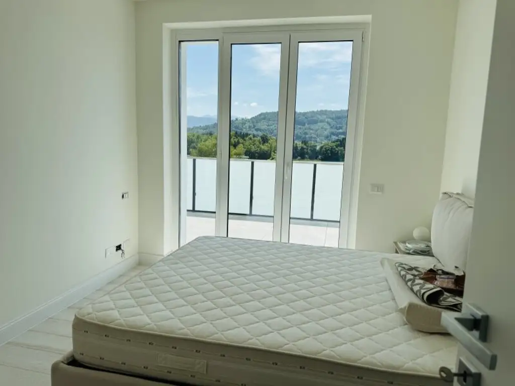 3-ZIMMER-WOHNUNG MIT PENTHOUSE-CHARAKTER IN PÖRTSCHACH AM WÖRTHERSEE – ERSTBEZUG