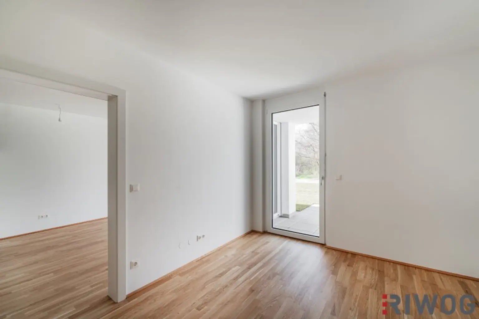 Erstbezug nach Neuerrichtung - Moderne 2-Zimmer-Wohnung mit großem Eigengarten