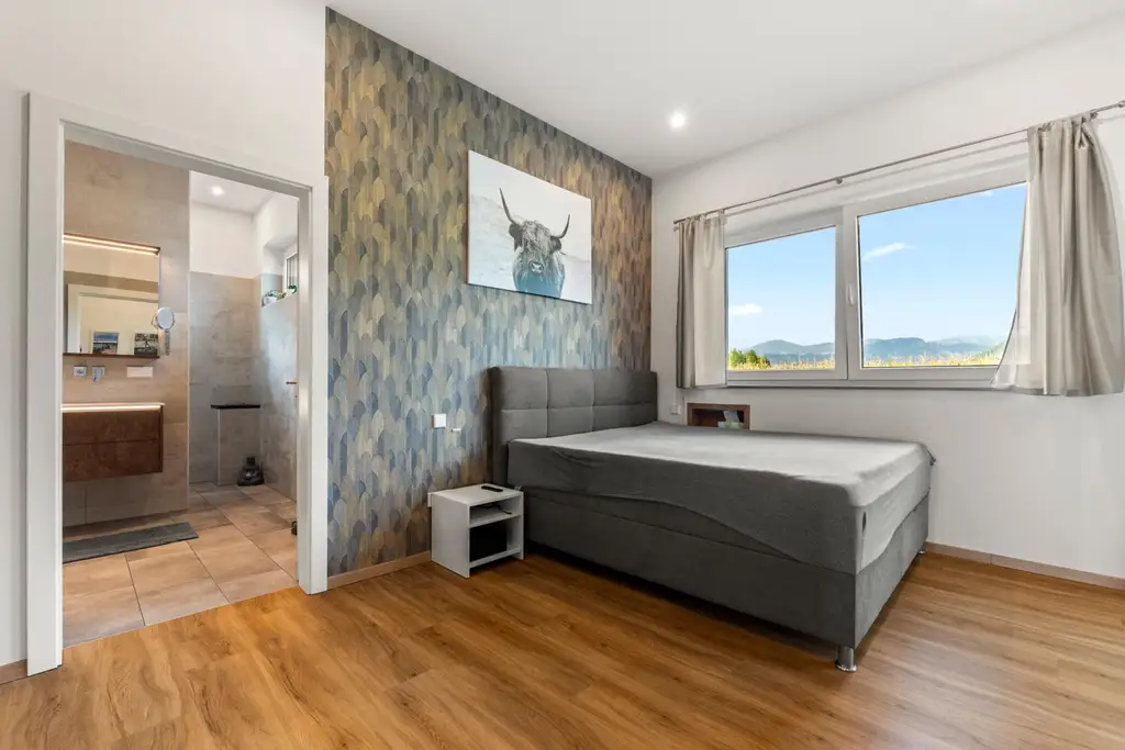 Modernes Wohnen auf einer Ebene: Ihr Traum-Bungalow mit Weitblick