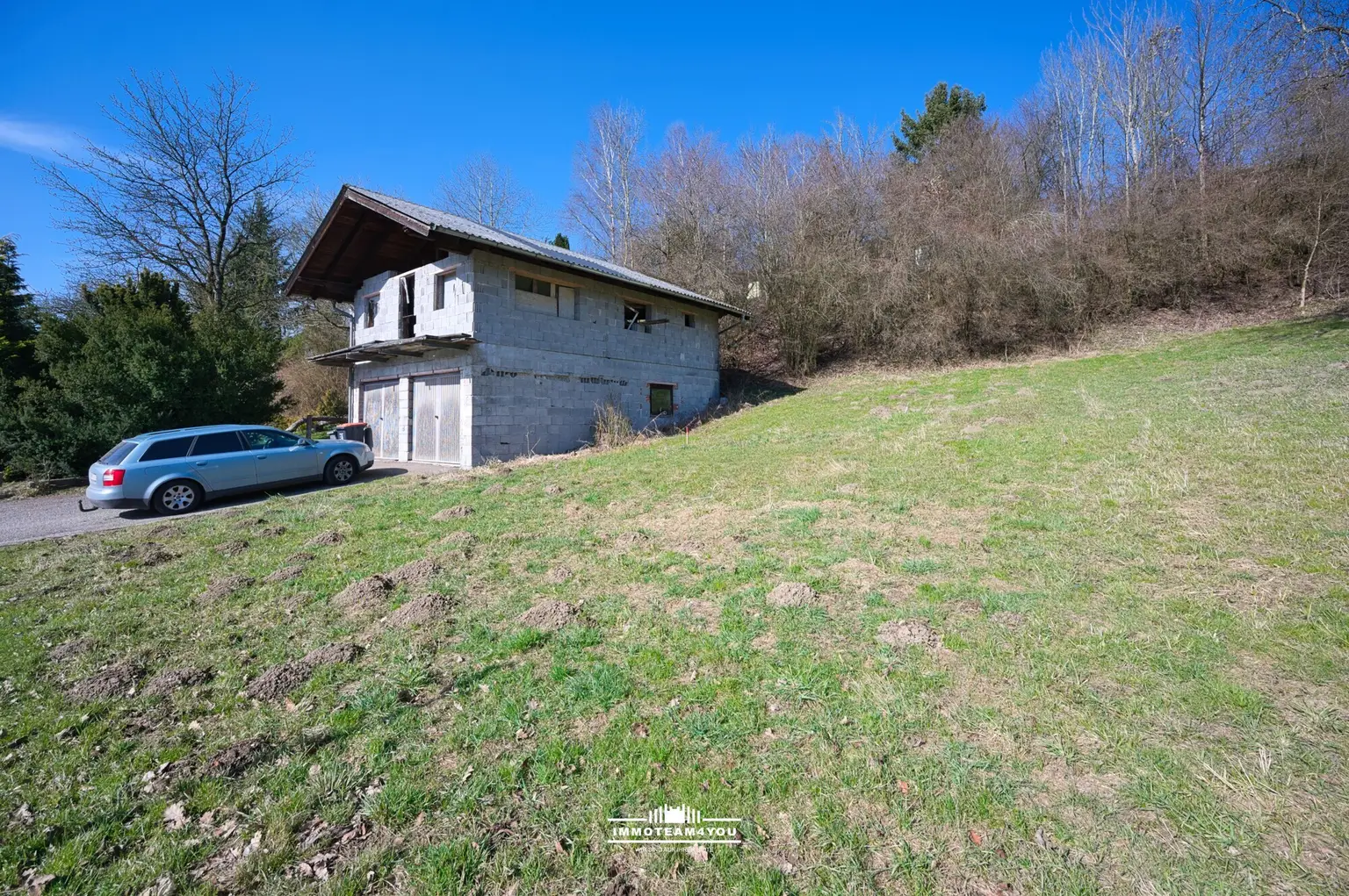 Blick von Gst. 609 auf Grundstück 608  DSC_5688