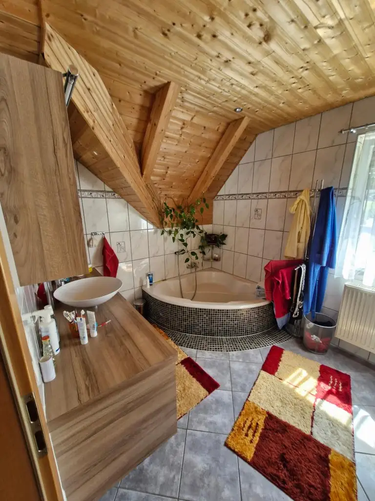 9421 Eitweg/Gemmersdorf   Schönes Einfamilienhaus