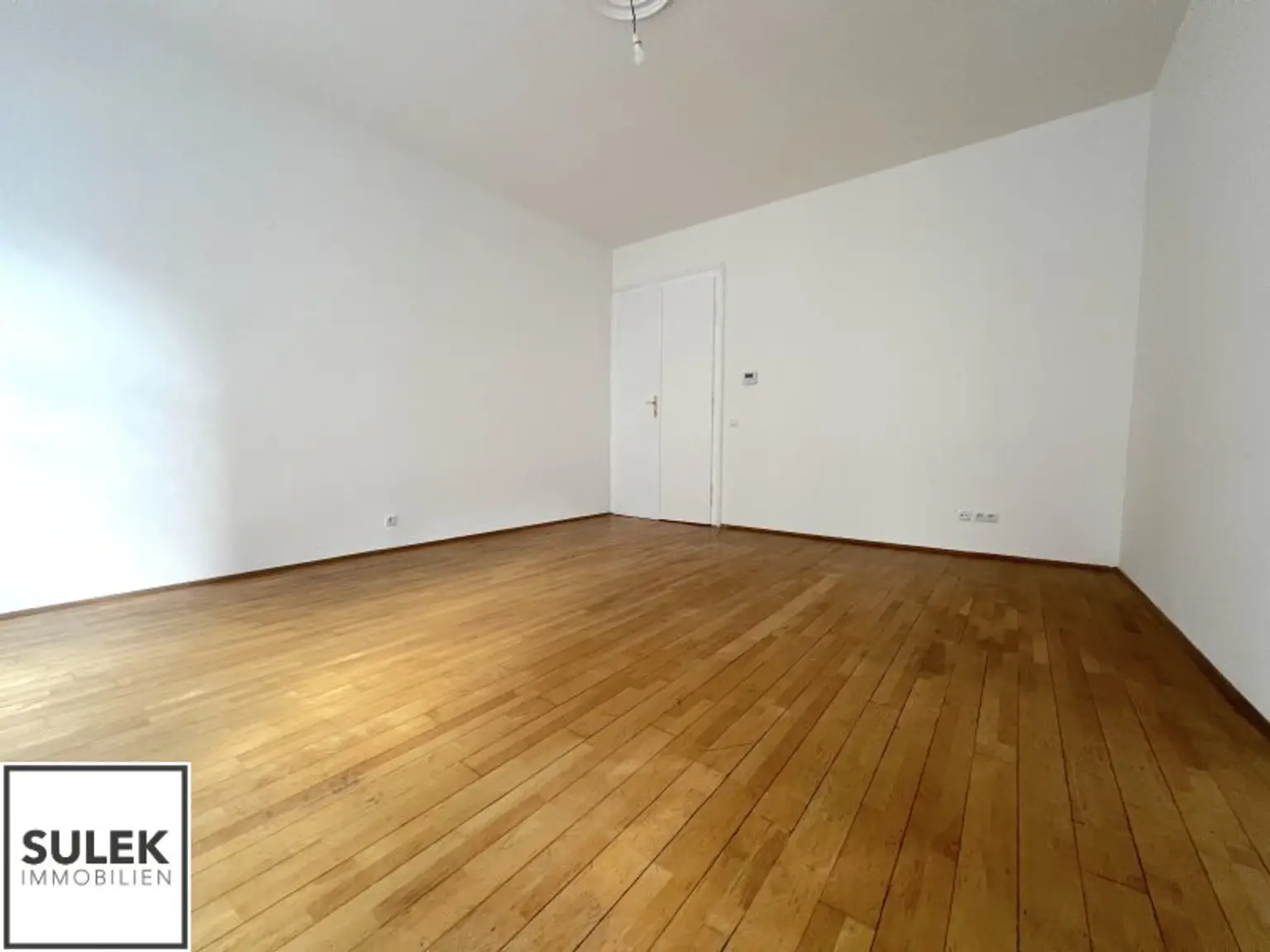 Schöne 2 Zimmer Pärchenwohnung im 8. Bezirk!