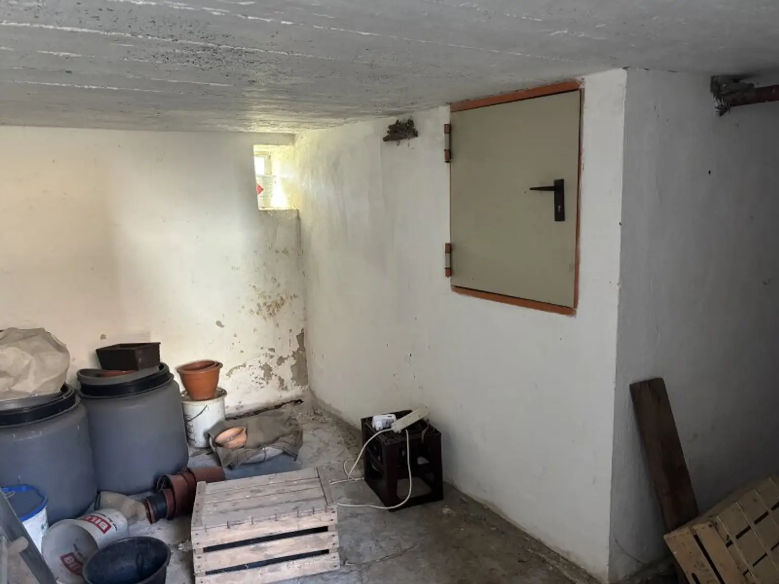 ** CHARMANTES ORIGINAL **  Olbendorf - gepflegter Vierkanthof in Ortslage mit ca. 1470 m2 Eigengrund !!