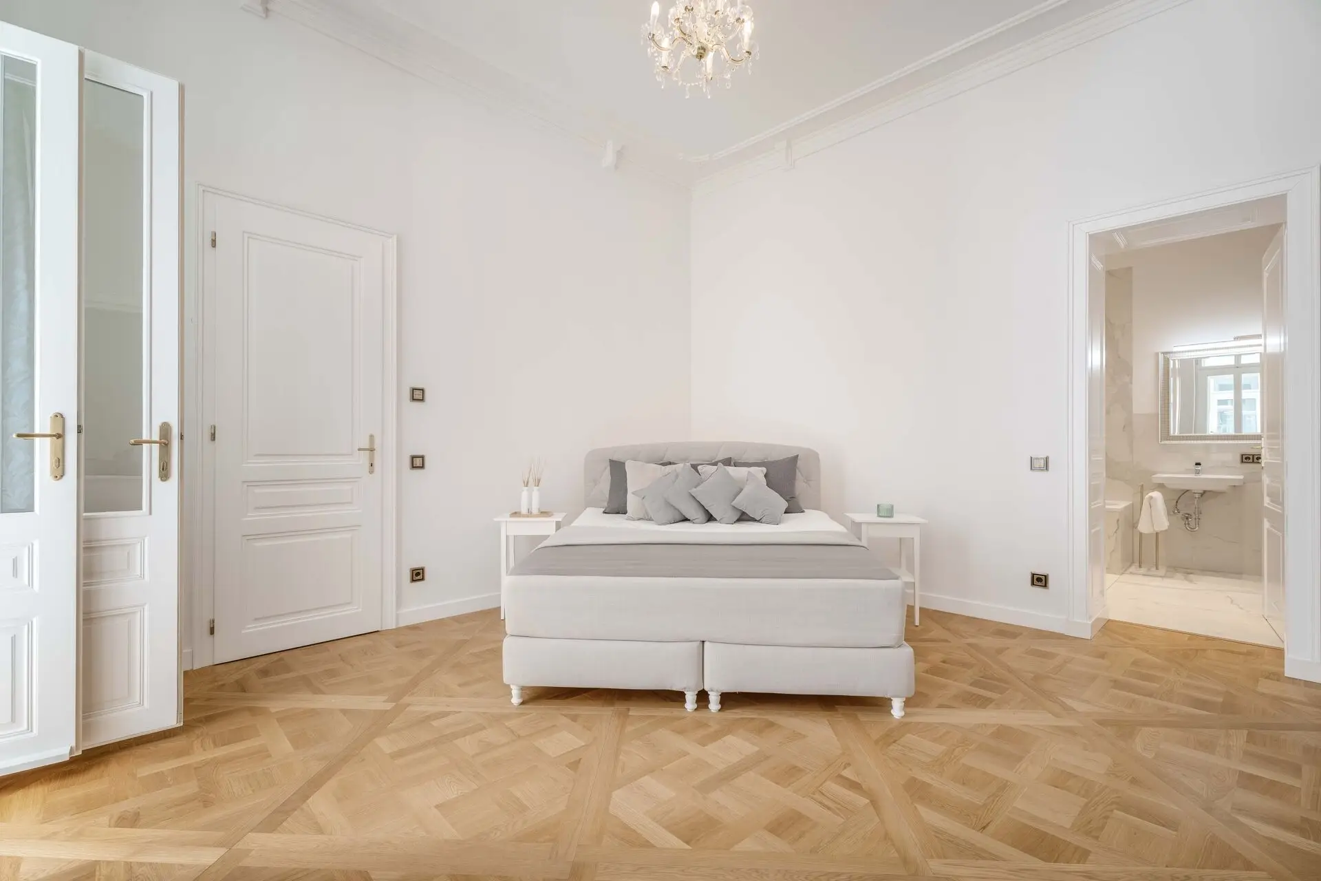 1010_Wien_Imperiales Palais-Apartment_ Schlafzimmer