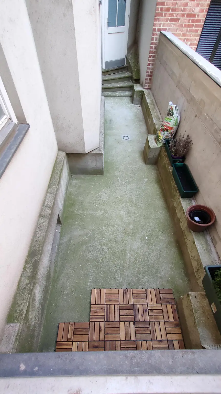 Hofruhelage: nettes Erdgeschoß-Single-Apartment im Herzen der Josefstadt!