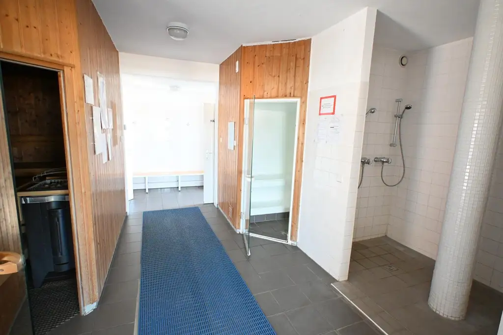 " ++ Wienerberg City ++ Weitblick ++ Panorama-Pool-Nutzung  ++