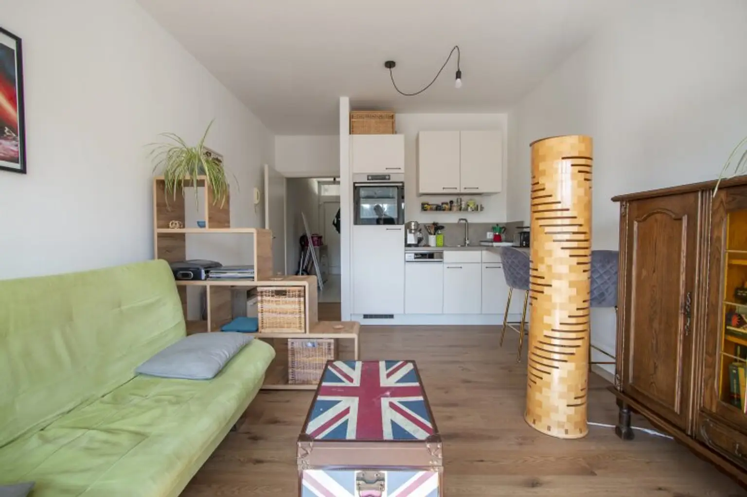 Wohnzimmer und Küche