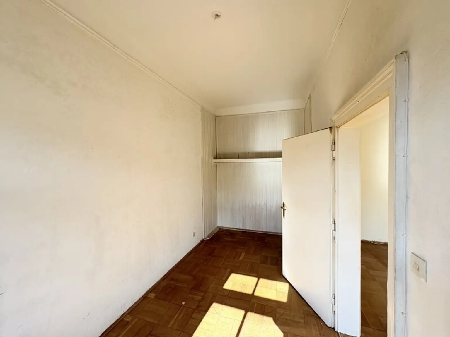 Charmante 4-Zimmer-Wohnung in 1120 Wien – Ihr Sanierungsprojekt zum Top-Preis!