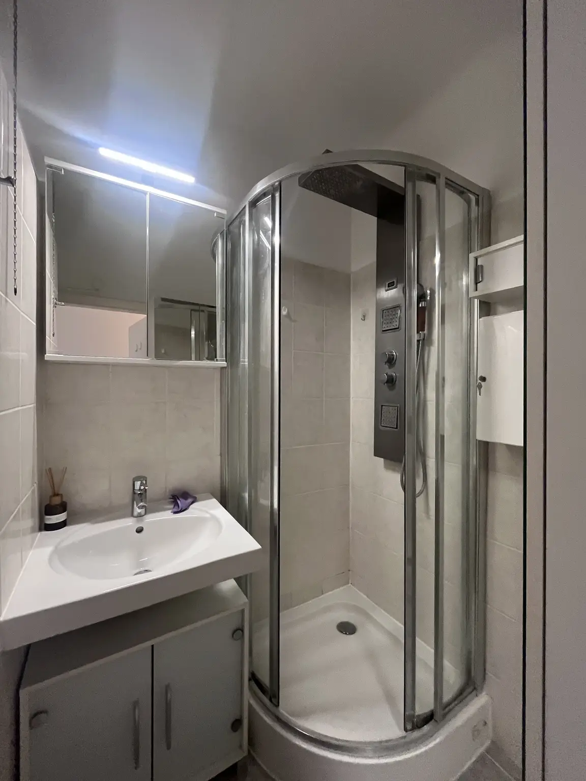 Helle 2-Zimmer-Mietwohnung mit Loggia