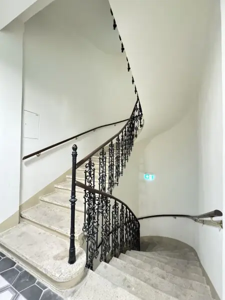 Charmante 3-Zimmer-Altbauwohnung in generalsaniertem Haus mit Lift – 1020 Wien