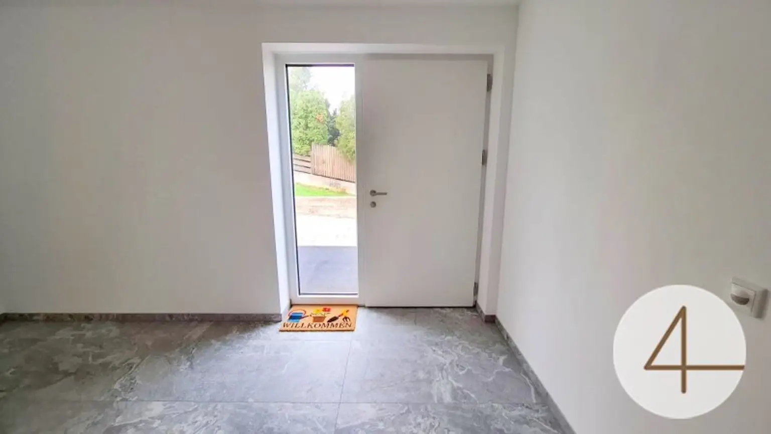 Ihr Freiluft - Wohnzimmer Terrassenvilla der Extraklasse