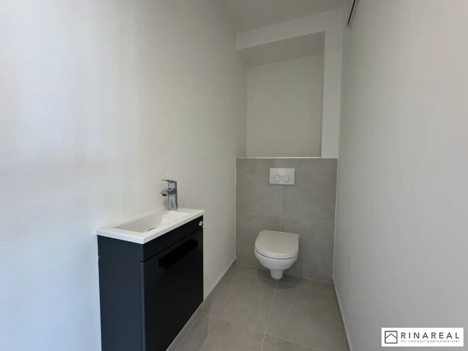 Traumhafte 3 Zimmer Gartenwohnung | Blumengasse - ERSTBEZUG | ca. 23 m² Terrasse & ung.150 m² Eigengarten | zzgl. Tiefgaragenstellplatz | Top D4
