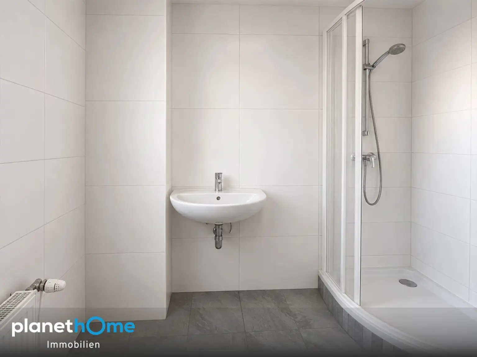 Bad mit Dusche