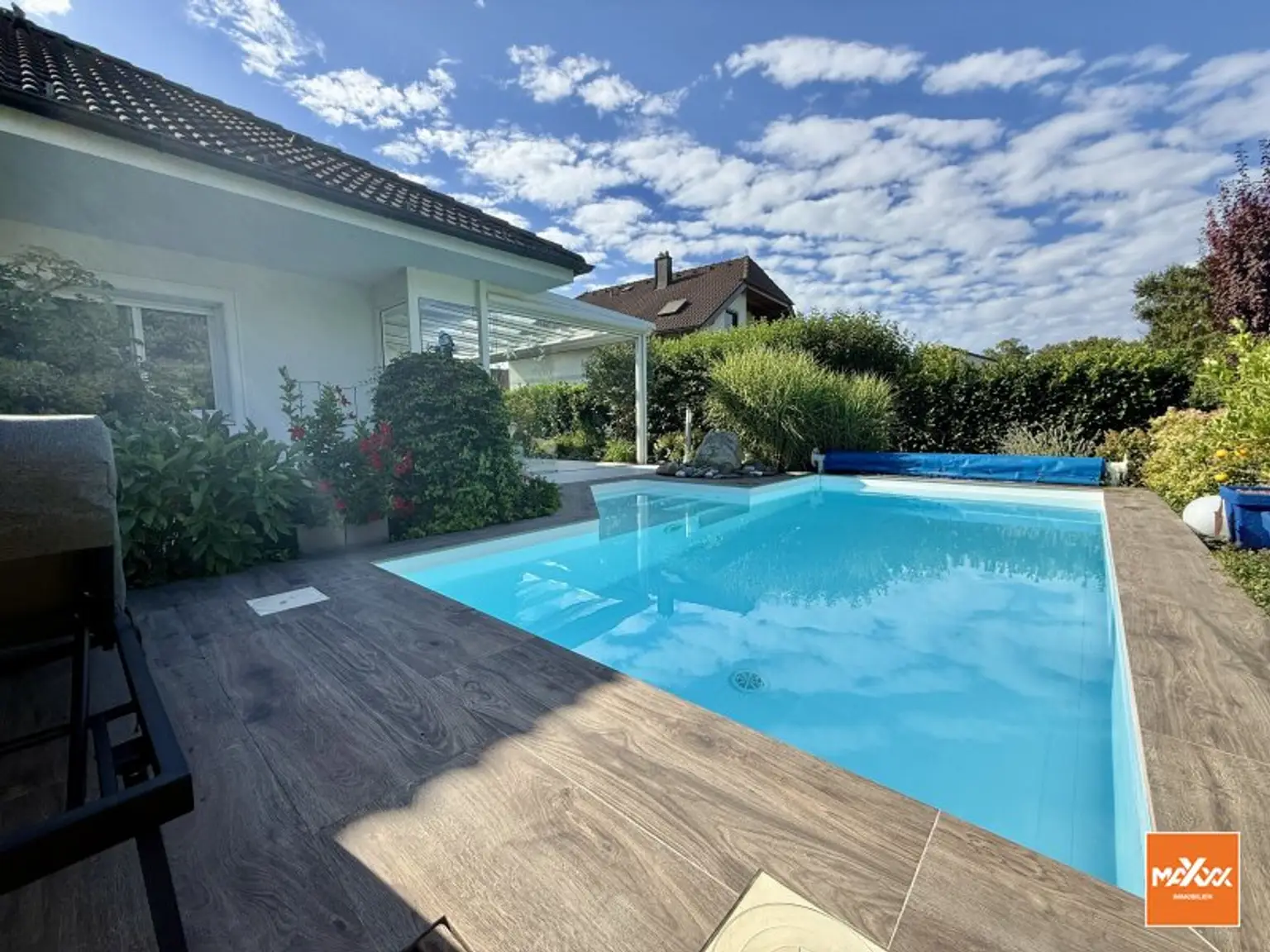 Pool2