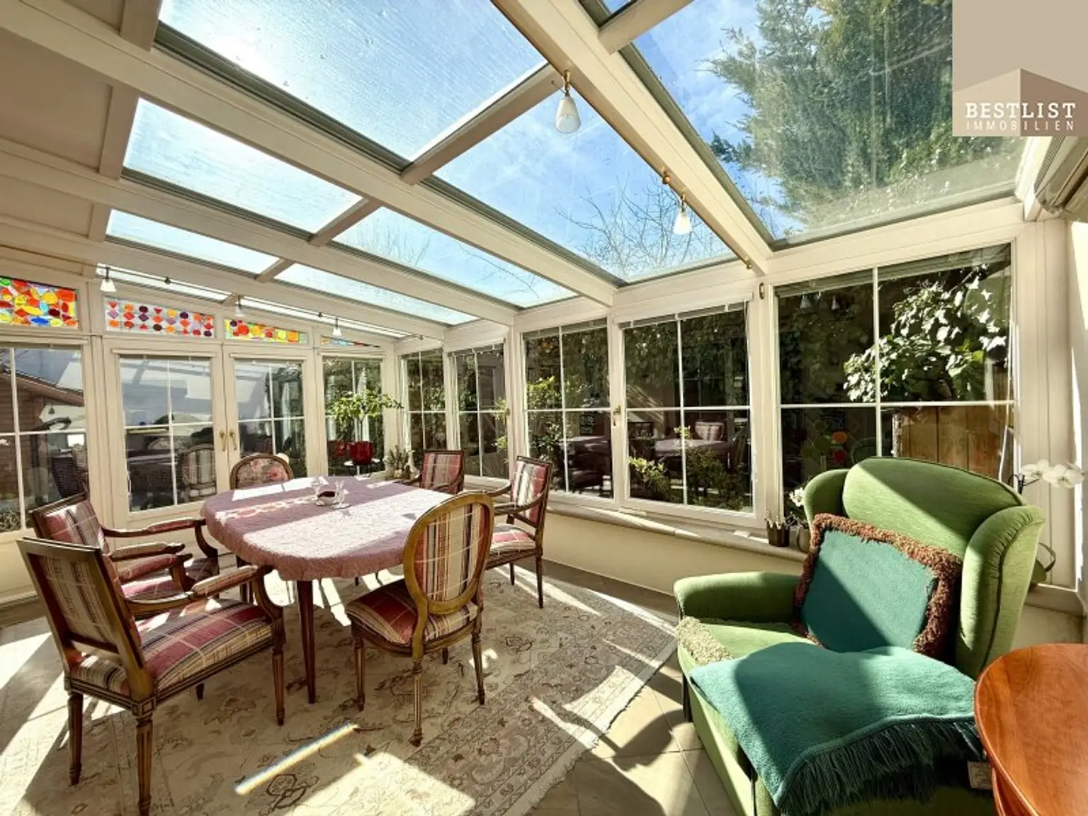 Der Sommer kommt bestimmt! Landhausstil mit 2 Wohneinheiten - lichtdurchflutet!