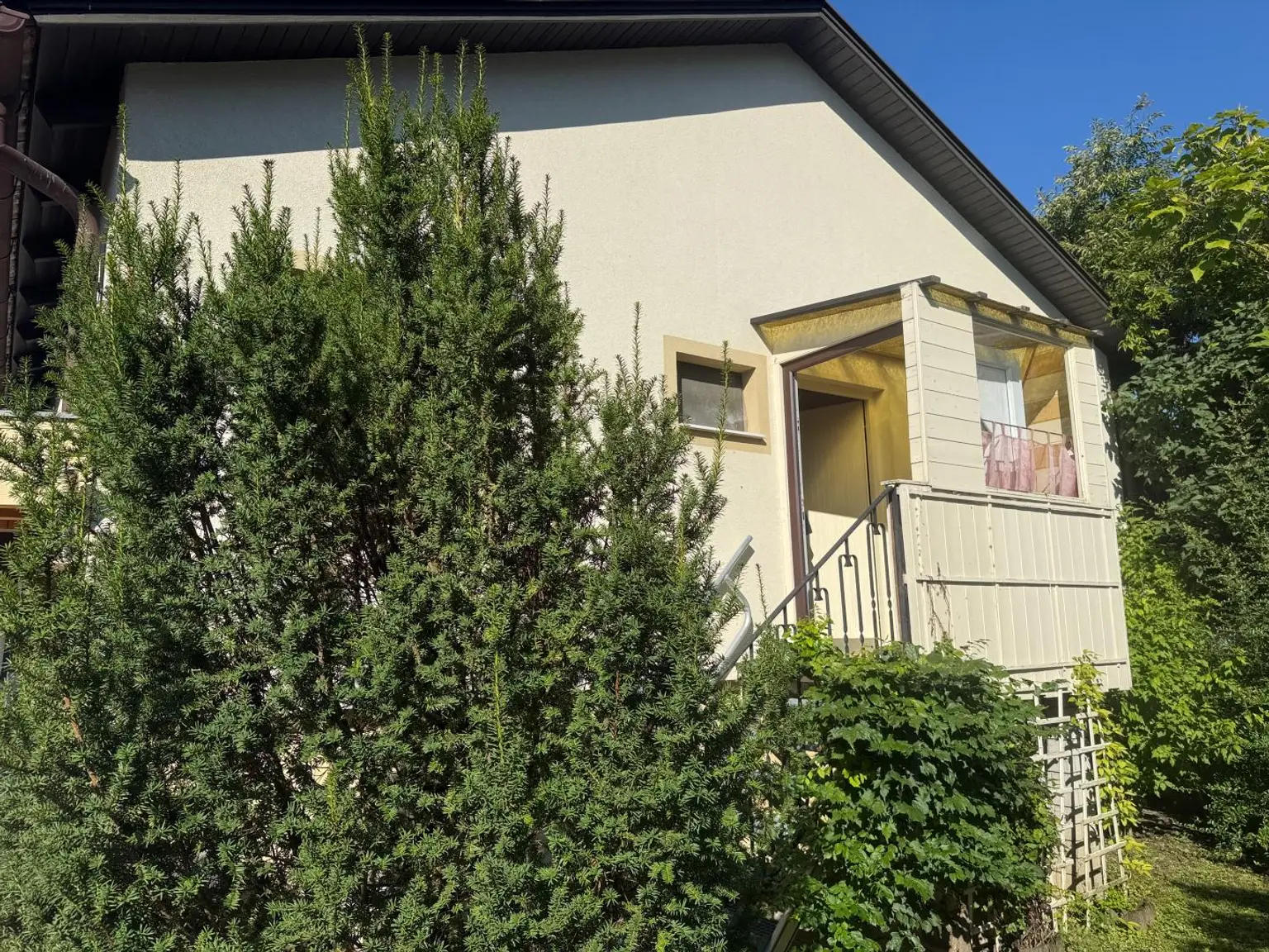 Einfamilienhaus mit Garten in ruhiger Lage