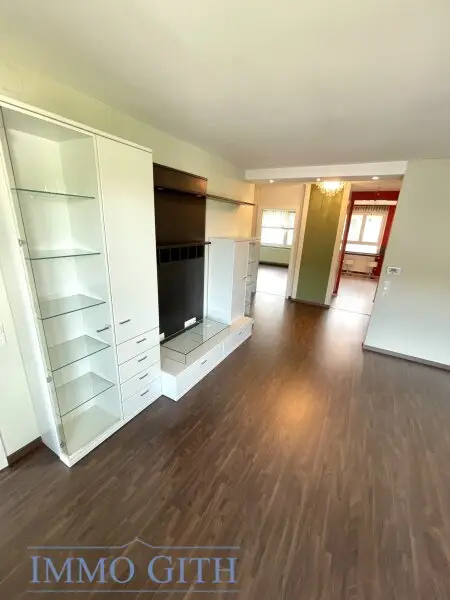 LICHTDURCHFLUTETE CA. 80 m² GROSSE 3-ZIMMER-WOHNUNG MIT BALKON IN GRÜNRUHELAGE VON POTTENSTEIN ZU KAUFEN!