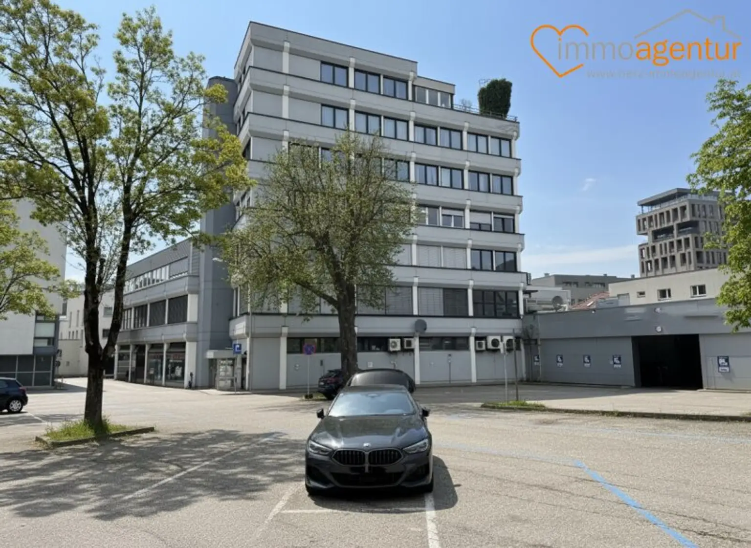 Wohnen mit Weitblick: 187 m², zwei Einheiten und ein komplettes Stockwerk für Ihre Visionen