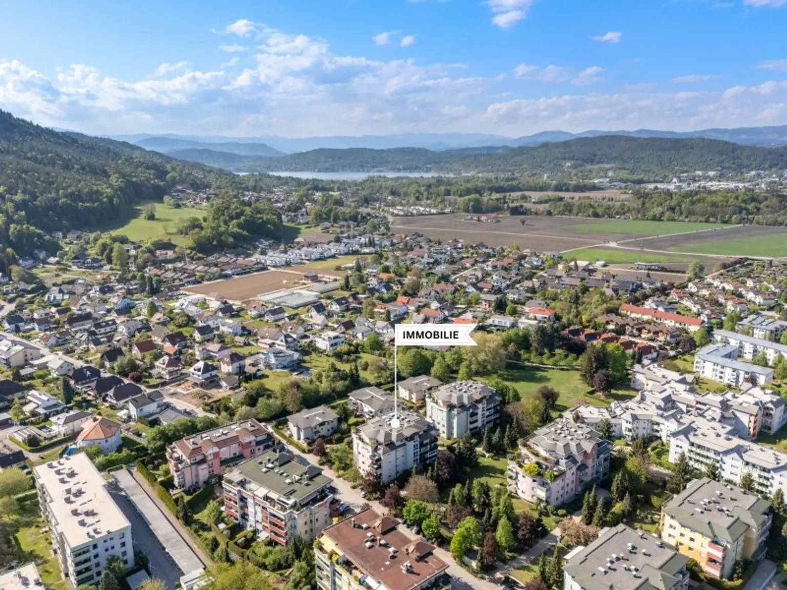 Schöne und teilmöblierte 2 Zimmer Wohnung 65m² mit Westloggia und Tiefgarage in Viktring - Rekabachweg
