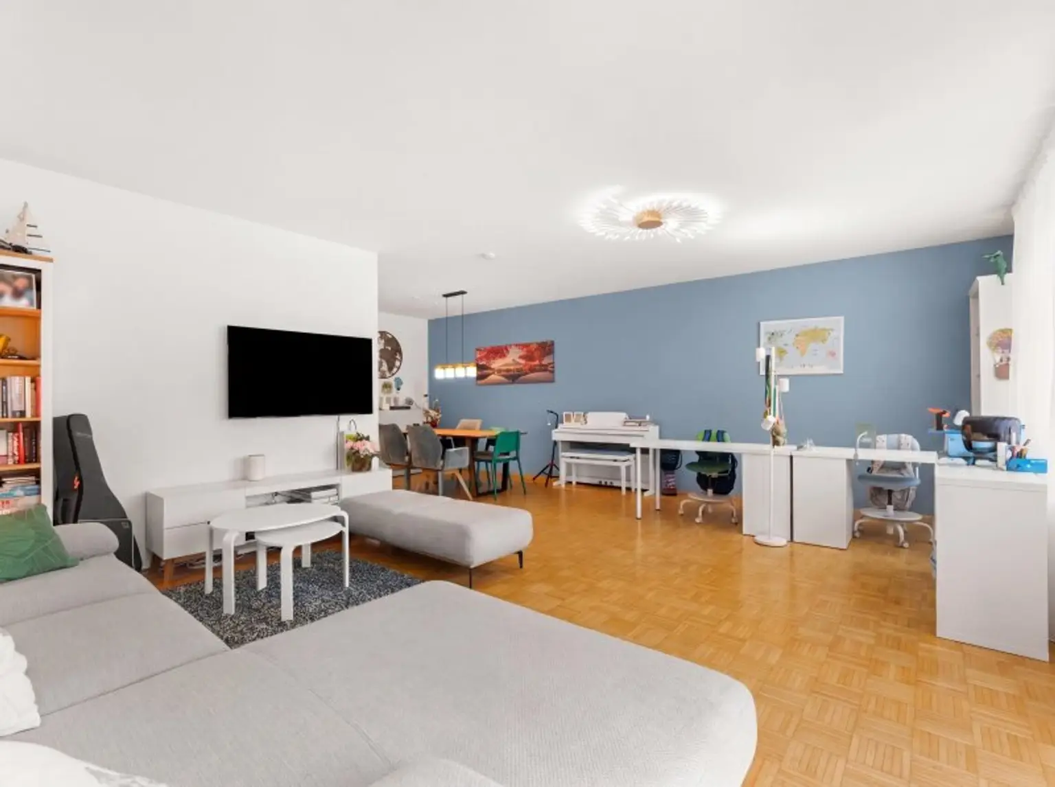 Schönes, sonniges und ruhiges Reihenhaus mit 142,00m² Nfl. und 102m² Eigengrund plus Carport und PKW-Stellplatz in Feschnig