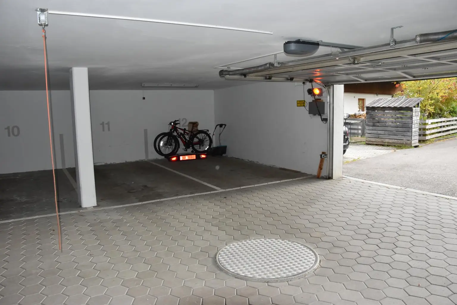 2 Tiefgaragenstellplätze