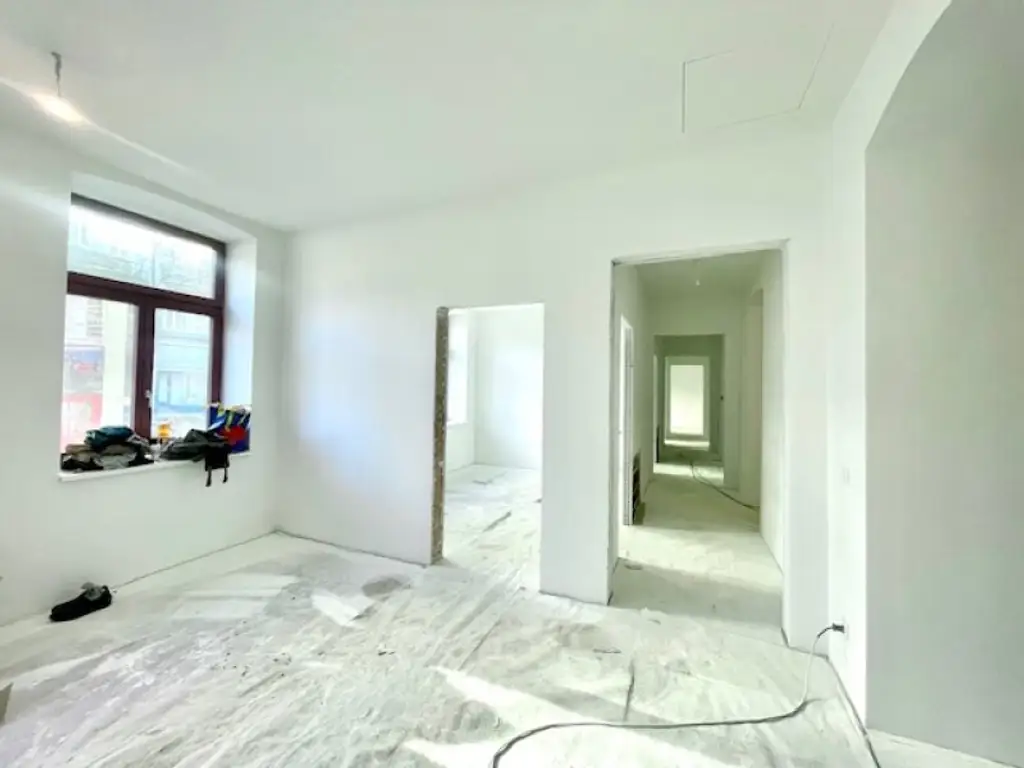 EXZELLENTE ORDINATION-PRAXIS-BÜRO-ATELIER - Nähe Wiener Stadthalle - 1150 WIEN-Bestlage!