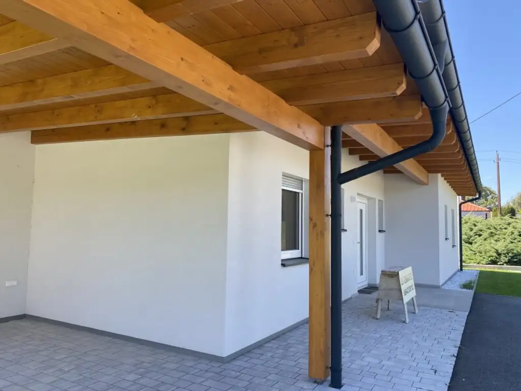 Schöner, barrierefreier  Bungalow  mit Grünblick