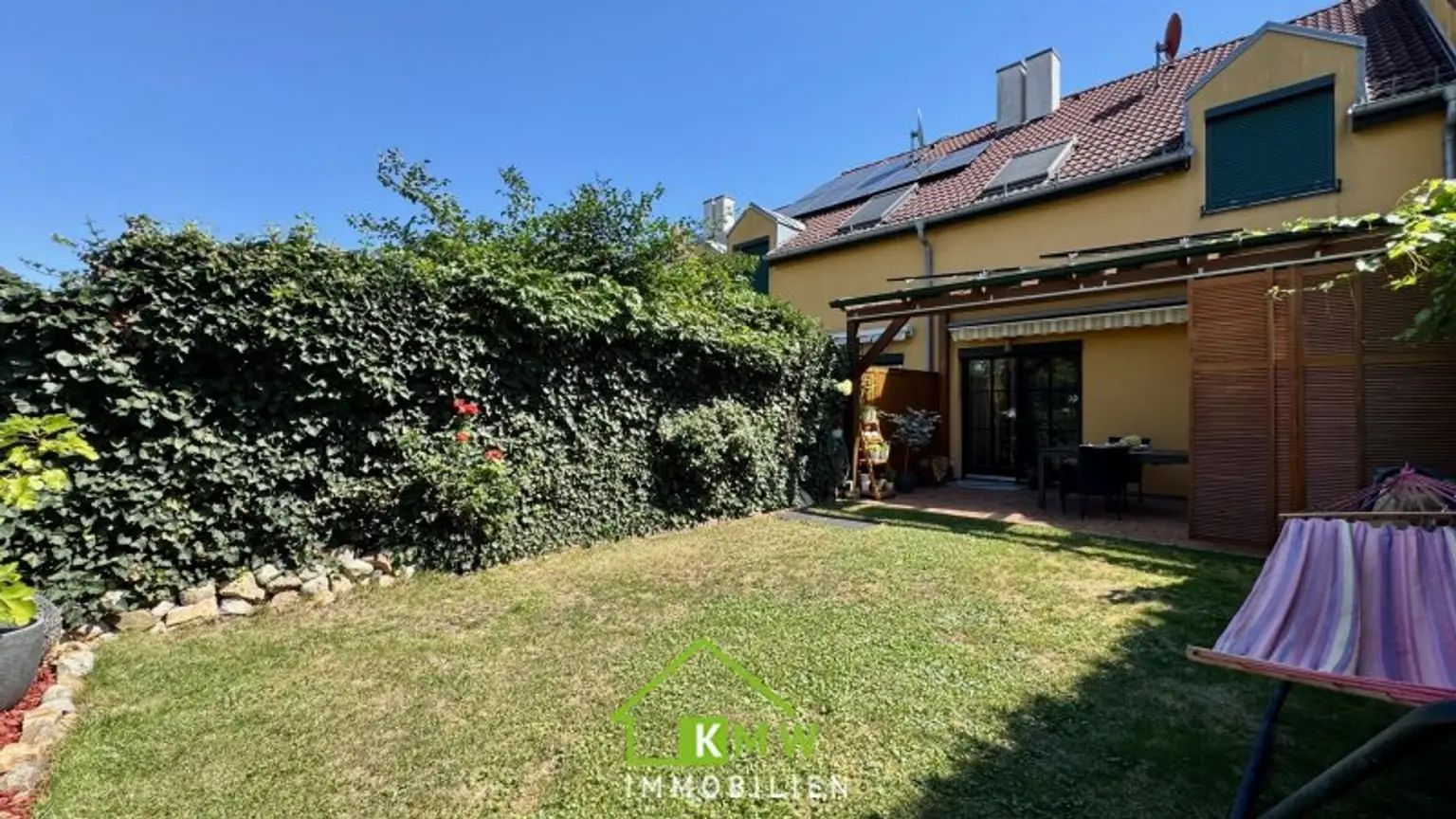 Familienglück: saniertes, gepflegtes Reihenhaus mit Keller, Garten und Terrasse