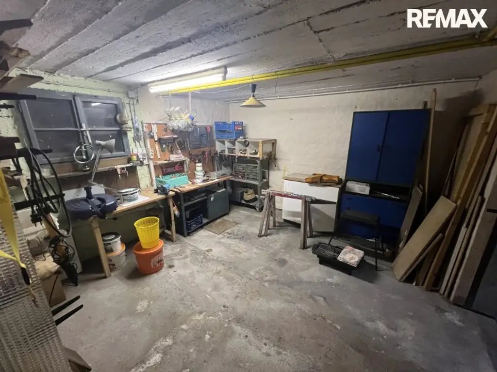 Ein-bzw. Mehrfamilienhaus im Musikantenviertel!
