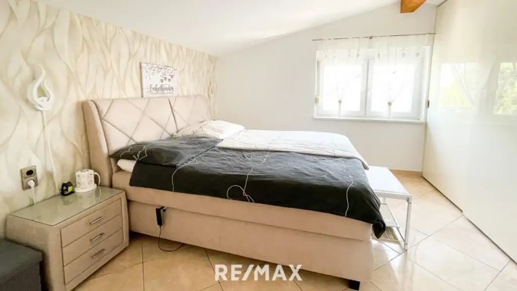 Absolute Ruhelage/Haus mit wunderschönem Garten!