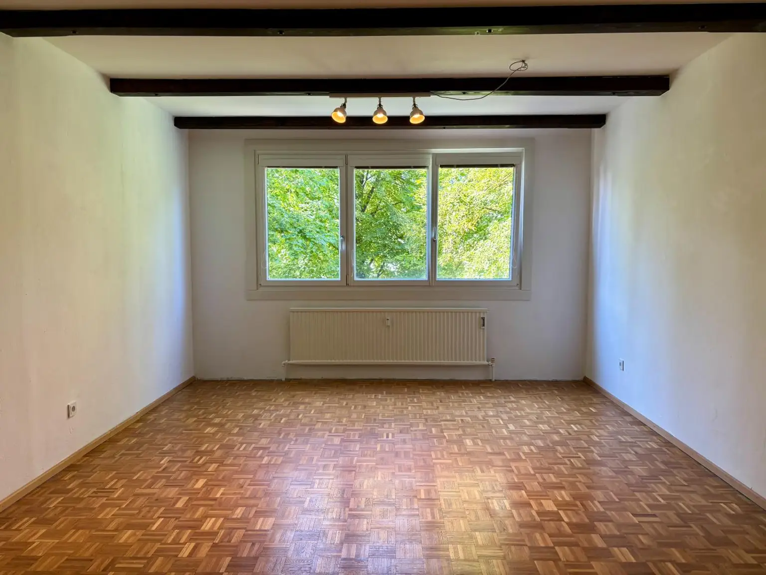 Familien-Hit: 4-Zimmer Wohnung mit 2 Loggien in Ruhelage