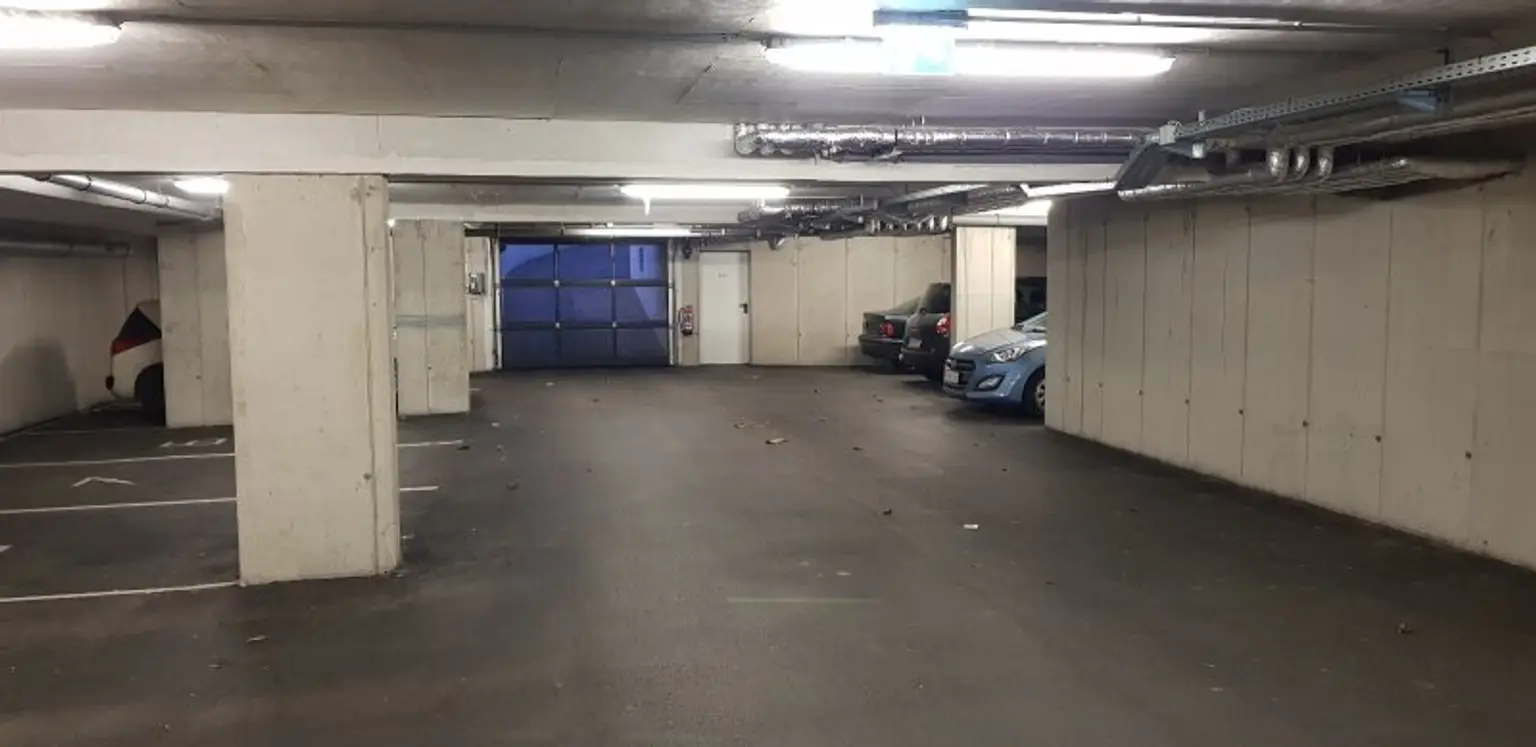 RARITÄT - PENTHOUSE MIT WINTERGARTEN UND TRAUMTERRASSE - KLIMAANLAGE UND ZWEI GARAGENPLÄTZE - TOP- INFRASTRUKTUR