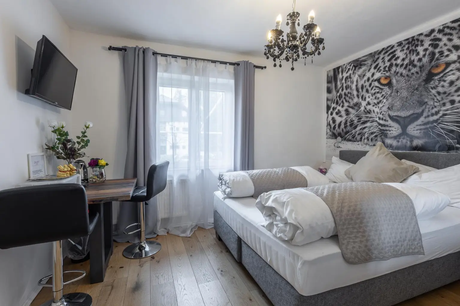 Zimmer 1 EG