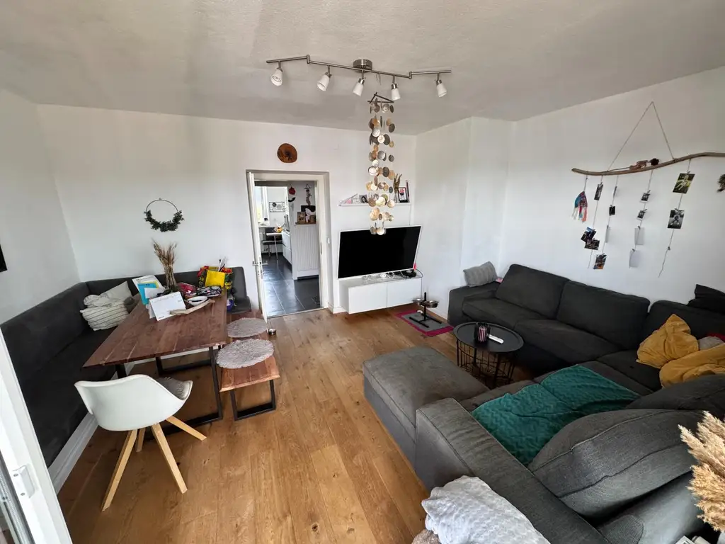 COMING SOON! Sehr sonnige und gemütliche 4-Zimmer Wohnung mit verglastem Balkon in beliebter Siedlungslage  Stelzhammerstraße / Timelkam