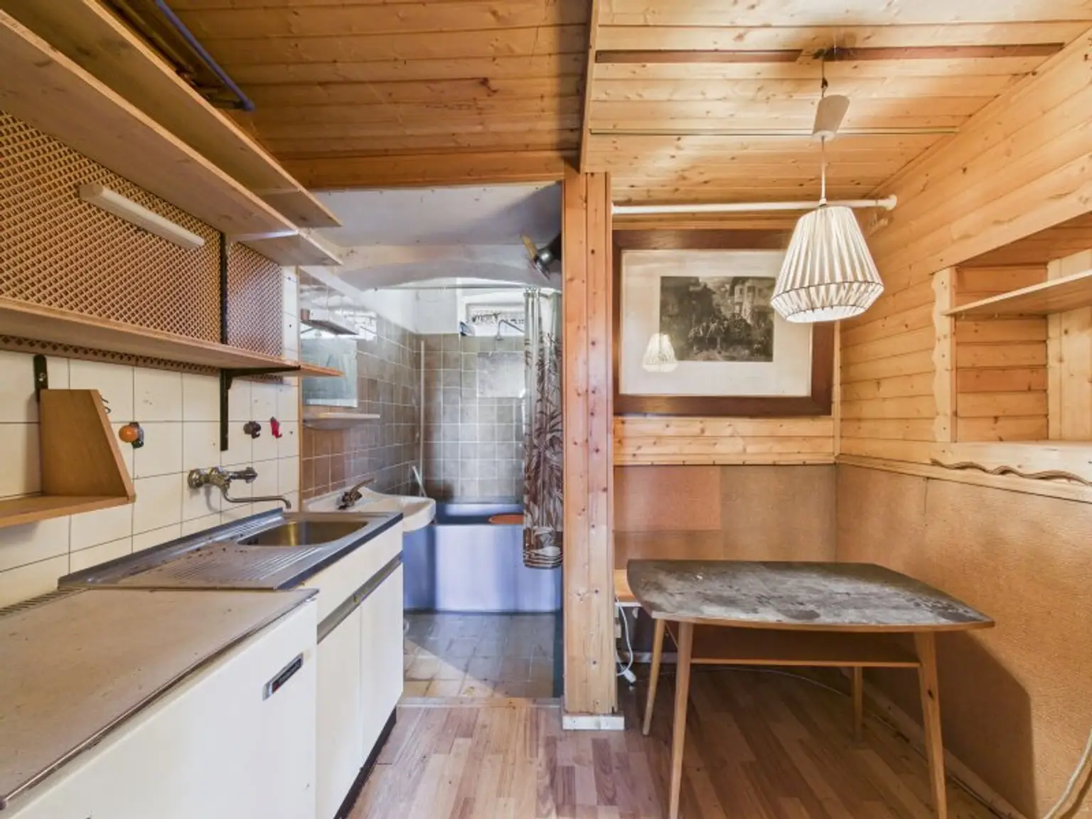 Küche + Badezimmer Kellergeschoss