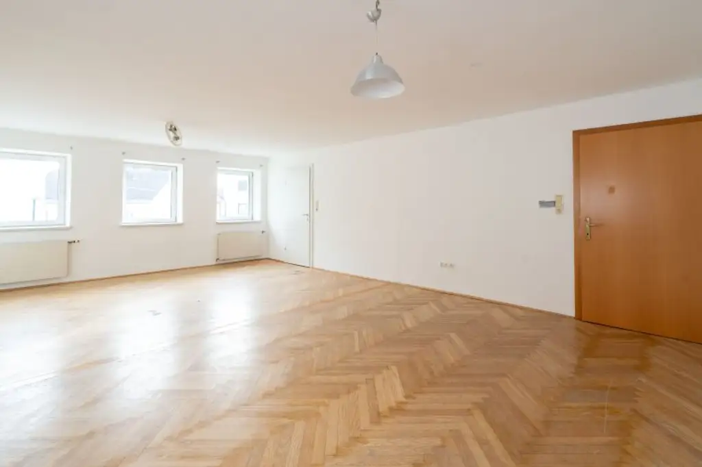 Neuhofen an der Krems, Haus mit Kleinwohnungen und Zimmer zu kaufen! PROVISIONSFREI