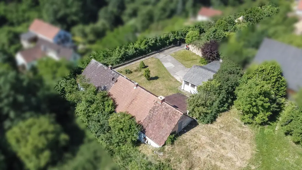 Ländliches Wohnglück mit Nebengebäude und viel Platz