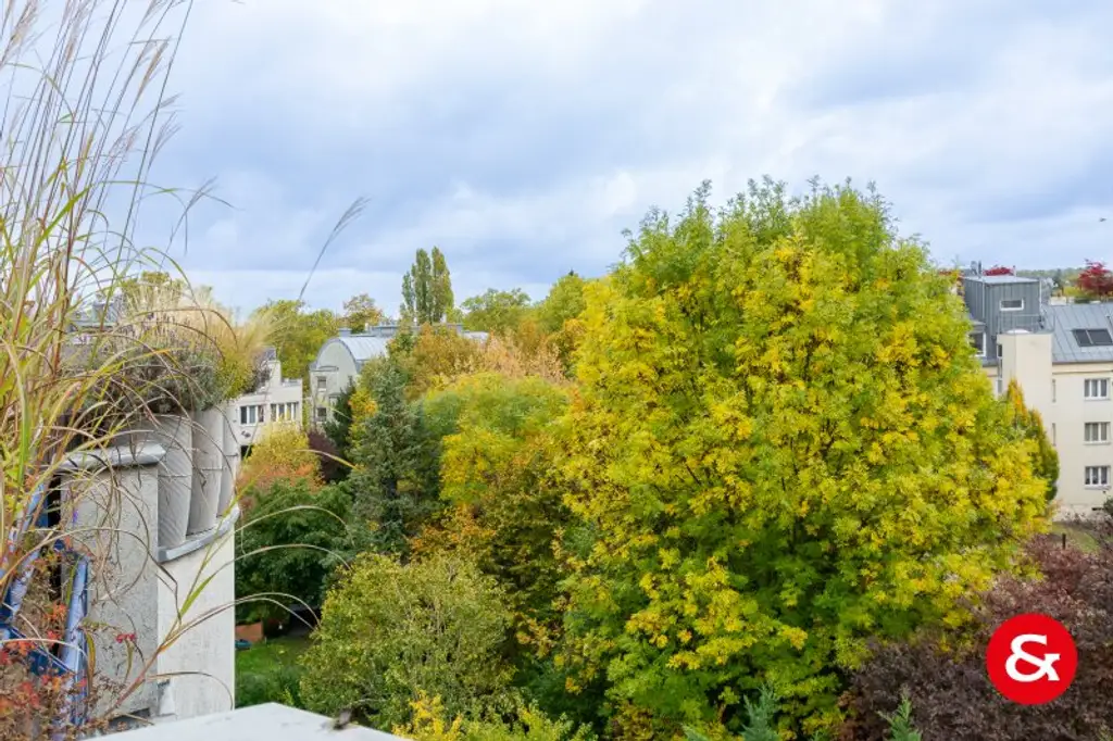 Sonnige 6-Zimmer-Terrassenwohnung mit 2 Garagenplätzen! | auch auf 2 Wohnungen teilbar!