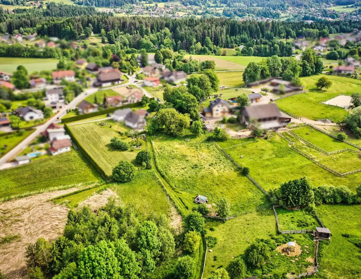 Einzigartiges Paradies für Mensch und Tier in herrlicher Aussichtslage