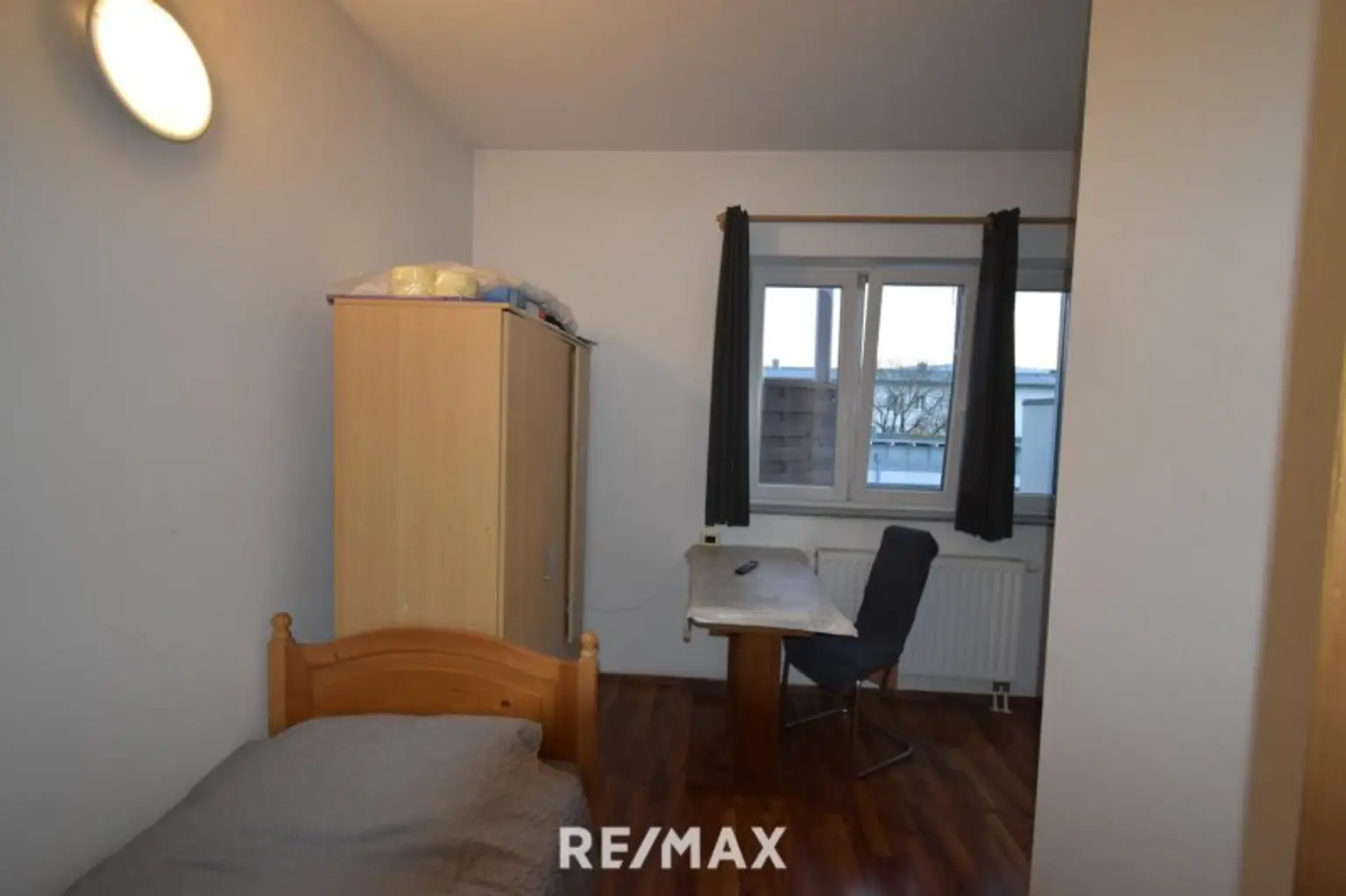 Wohn-Küchen-und Schlafbereich 1