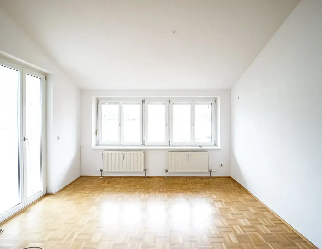 3-ZIMMER-DACHGESCHOSSWOHNUNG MIT GEMÜTLICHER LOGGIA IN GRÜNLAGE IN FREISTADT!