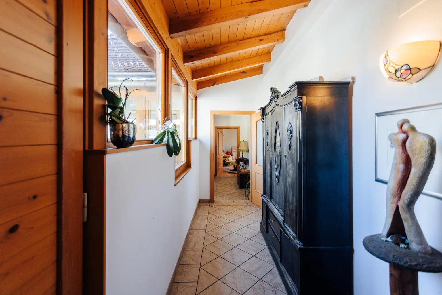 Großzügiges Einfamilienhaus mit Schwimmteich in Weinitzen - ländliche Geborgenheit trifft modernen Wohnkomfort