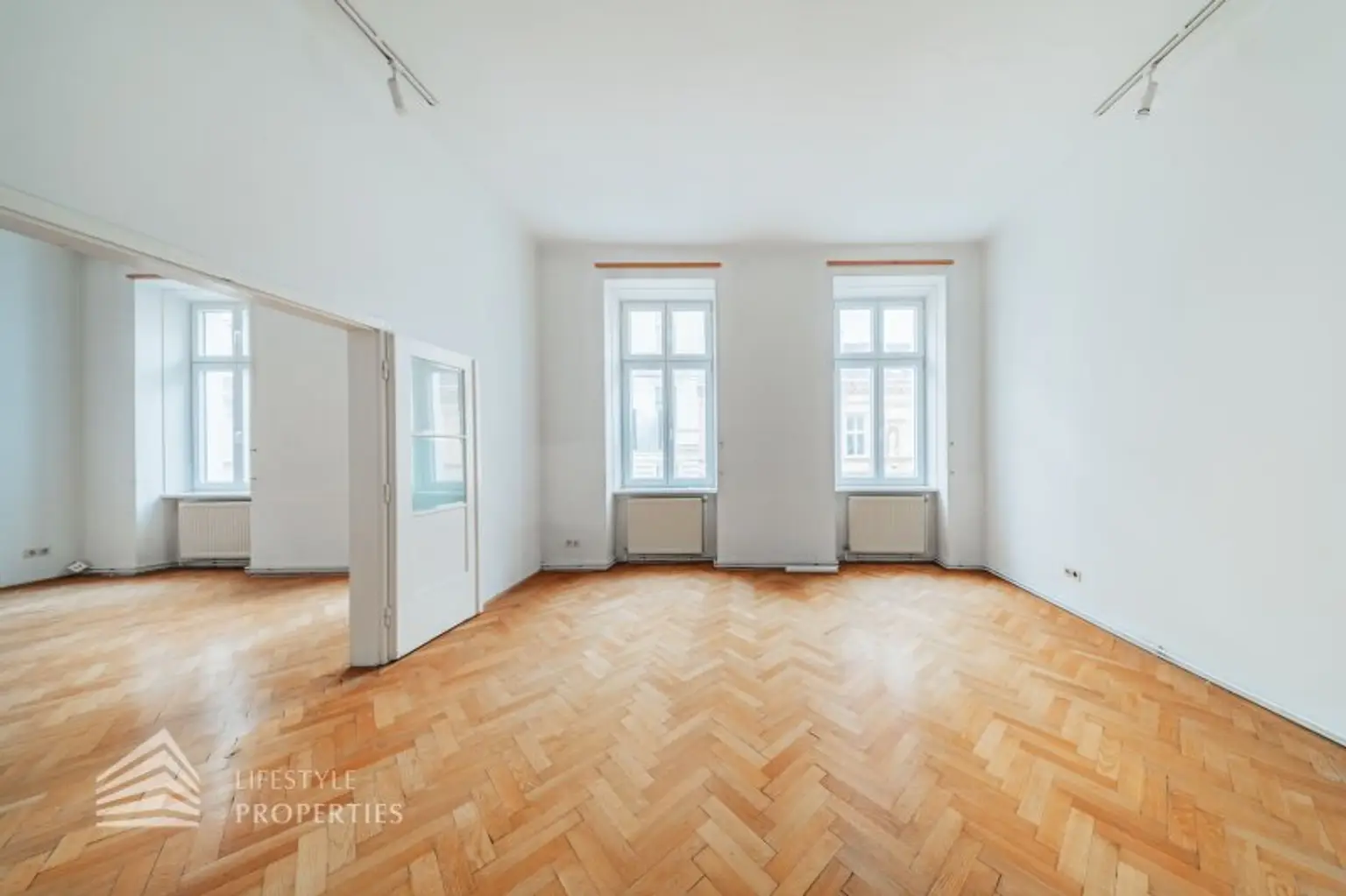 Helle 4-Zimmer Wohnung, Nähe Kutschkermarkt